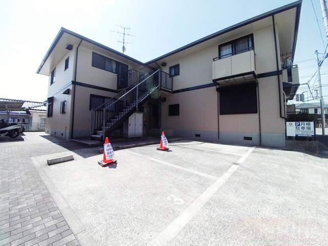 セジュール岡本のエントランス