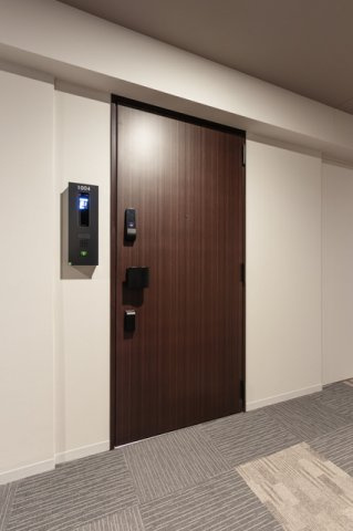 パークアクシス横浜伊勢佐木町通りの玄関|※写真は同タイプ住戸です。