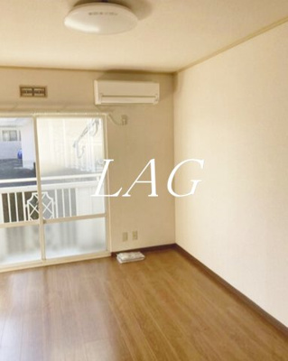【居間・リビング】 | たがいぼりハイツ | 洋室のお部屋です。