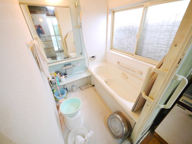 八街市大木　中古戸建の浴室|スーパータイヨーが目の前徒歩約1分　JR総武本線八街駅徒歩約13分 海保病院徒歩約5分 ユニットバス