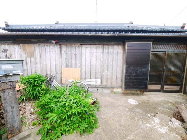 八街市大木　中古戸建の外観|スーパータイヨーが目の前徒歩約1分　JR総武本線八街駅徒歩約13分 海保病院徒歩約5分 ユニットバス