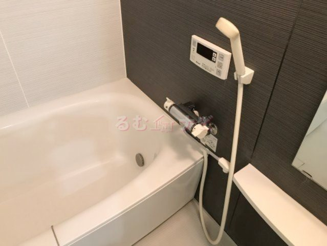 那珂川市道善２丁目の賃貸マンションの浴室