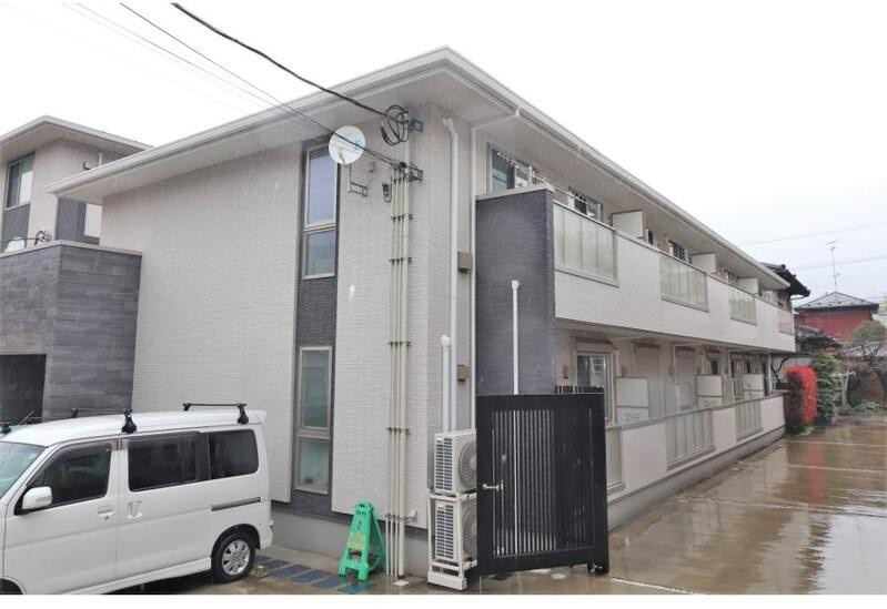 プレシャスⅡの外観|来店不要で契約まで完結♪カード決済・LINE対応！