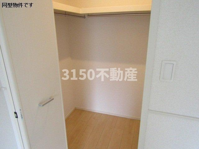 ミルキーウェイの収納|こまごまとしたものを収納できそうですね