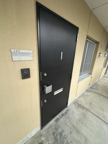 ステップXの玄関