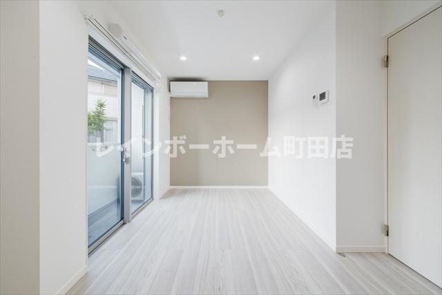 CASAR 町田※初期費用分割あと払いサービス利用可能物件の居間・リビング