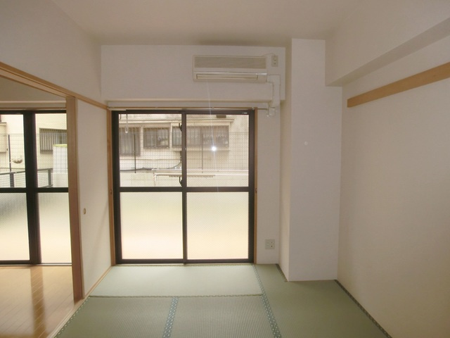 ランドマークの和室|落ち着く和室です。