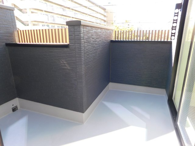 名古屋市東区前浪町の新築一戸建のバルコニー|◇バルコニー◇　　洋室２部屋から出入りできるワイドバルコニー♪