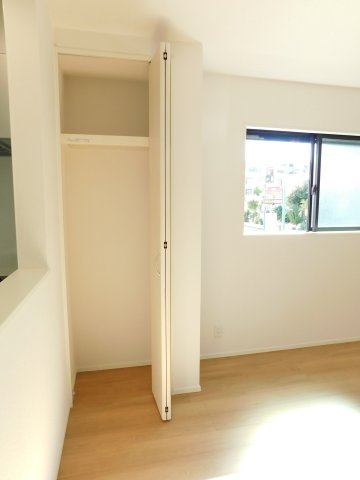 名古屋市東区前浪町の新築一戸建の収納|◇リビング収納◇　　リビングの荷物やお子様のおもちゃなどの収納に便利です♪