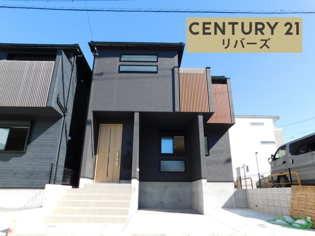 名古屋市東区前浪町の新築一戸建の外観|☆１号棟☆　新価格！！いつでも見学できます♪（お問合せ当日、平日、水曜、夜間でもＯＫ）　名城線「砂田橋」駅徒歩８分！　駐車並列２台ＯＫ！　床暖房・食洗機完備！　買い物施設、小中学校徒歩１０分圏内♪