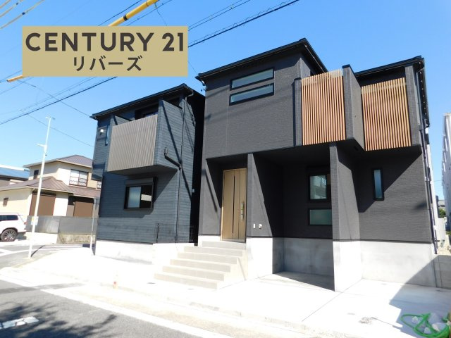 名古屋市東区前浪町の新築一戸建の外観|☆１号棟☆　新価格！！いつでも見学できます♪（お問合せ当日、平日、水曜、夜間でもＯＫ）　名城線「砂田橋」駅徒歩８分！　駐車並列２台ＯＫ！　床暖房・食洗機完備！　買い物施設、小中学校徒歩１０分圏内♪