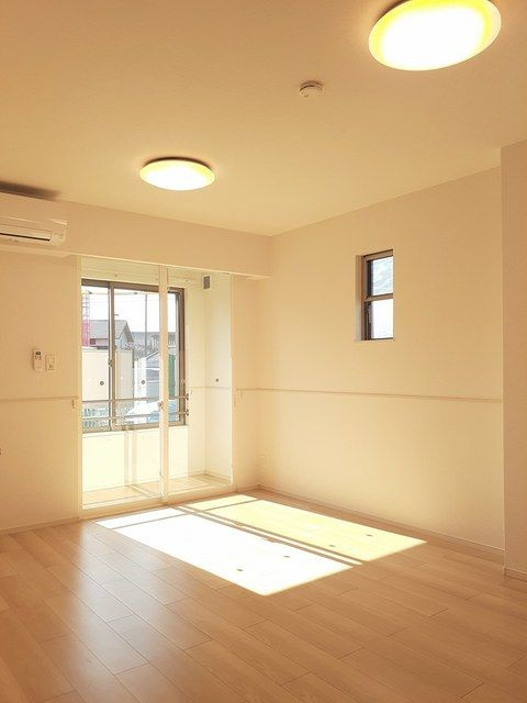 クォーレ悠　　刈谷市近郊の賃貸ならクラスホーム刈谷店の居間・リビング