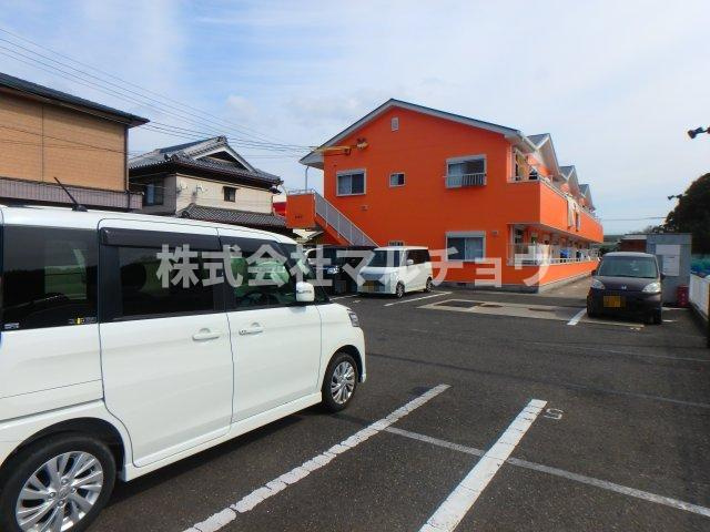 ハイツＨＭＴの駐車場|駐車場があります