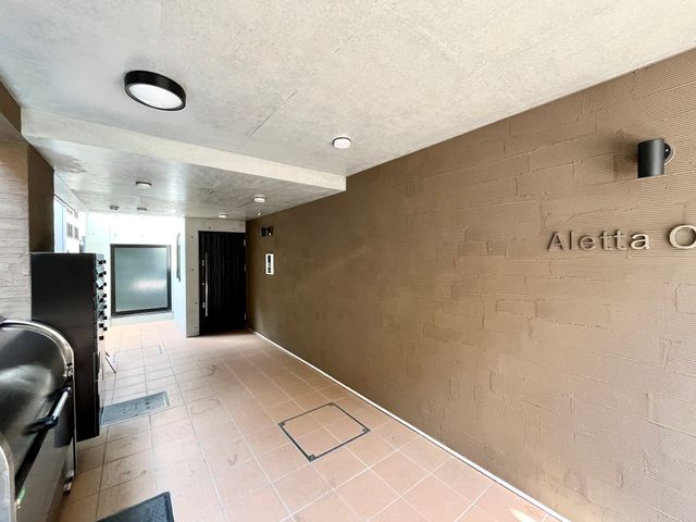 アレッタ大島のエントランス