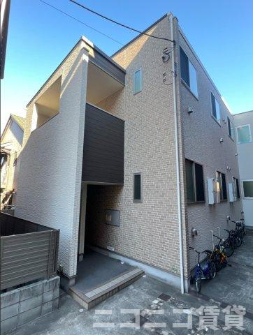 足立区足立１丁目のアパートの外観