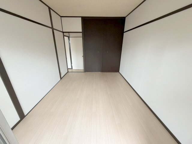シャルマン東高須の居間・リビング