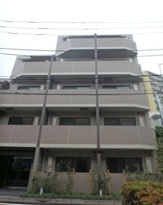 【外観】 | XEBEC方南町 | 鉄筋コンクリート造のがっちりとした建物。