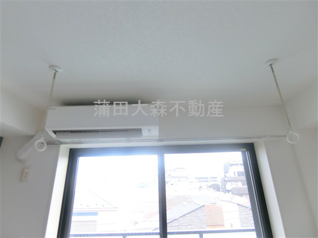 スクエア千鳥町の設備|エアコン　取り外し可能な室内物干し！