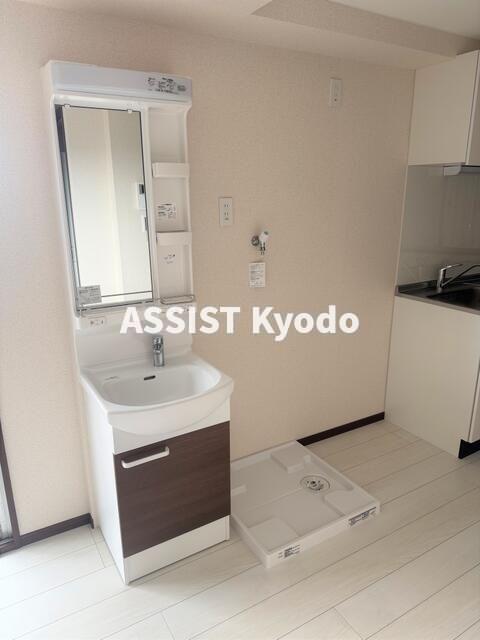 千歳スカイマンションの独立洗面台