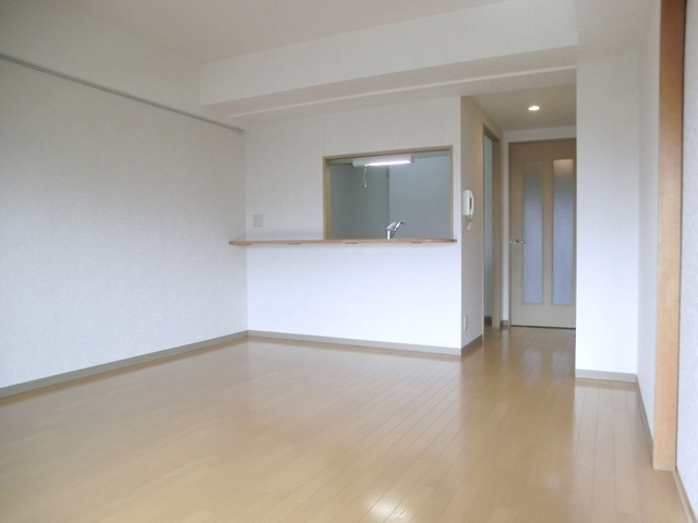 ランドマークの居間・リビング|リビングでゆったりくつろぎの時間を☆