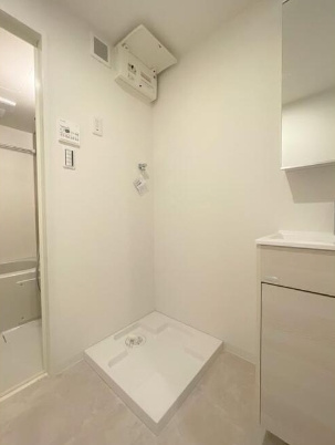 【設備】 | ＶＩＳＴＡ　ＩＺＵＭＩ | 室内洗濯機置場。