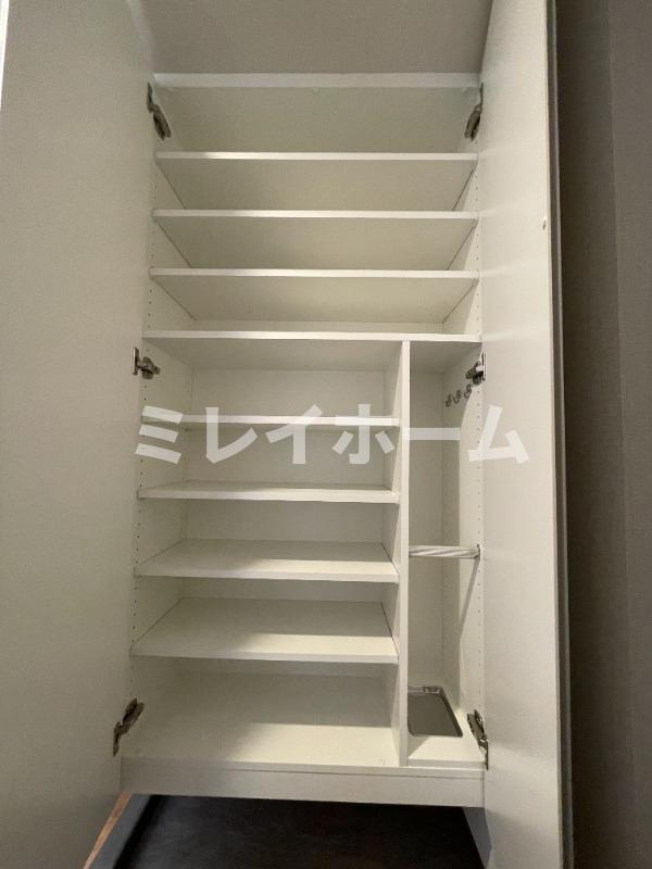 SELENE御殿山の玄関