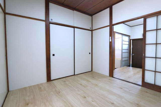 小山ハイツの内装|洋室