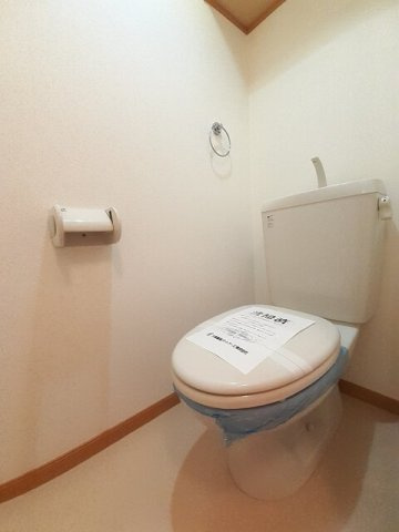 ポライトリーＮＯＺＯＭＩ　Ｃのトイレ|清潔感のあるトイレです
