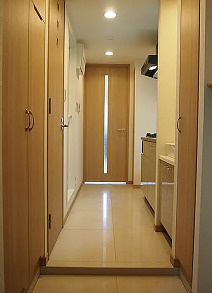 ルーブル東蒲田六番館の玄関