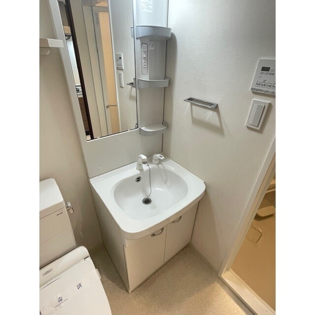 ラクラス下総中山の洗面所