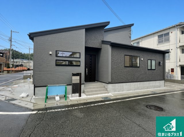 小野市神明町　新築一戸建て