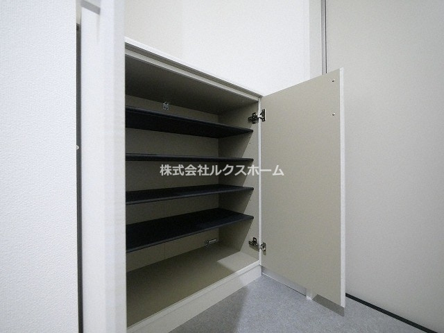 フォレスト南正雀の収納|大きなものも収納できそうです