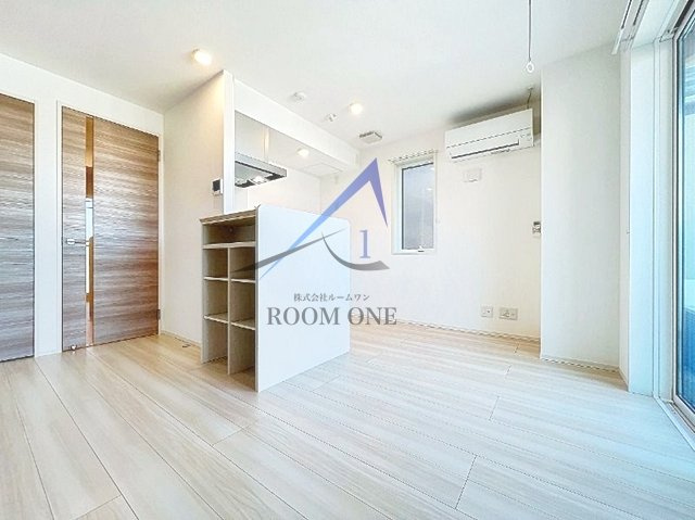 パインヒルズの居間・リビング|洋室のお部屋です。