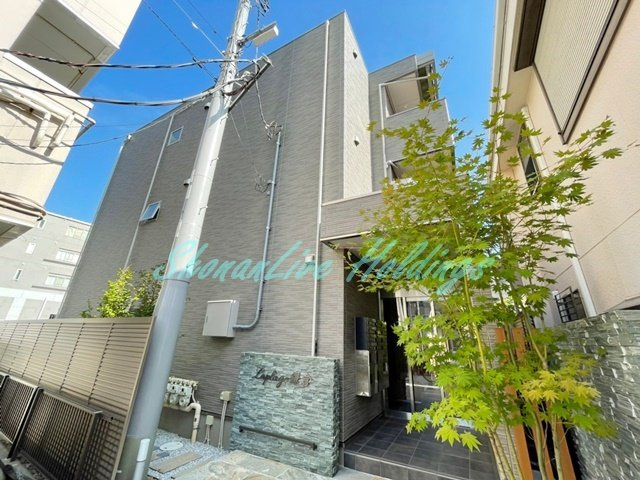 鎌倉市由比ガ浜３丁目のアパートの外観