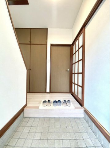中古戸建　柏市酒井根5丁目の玄関