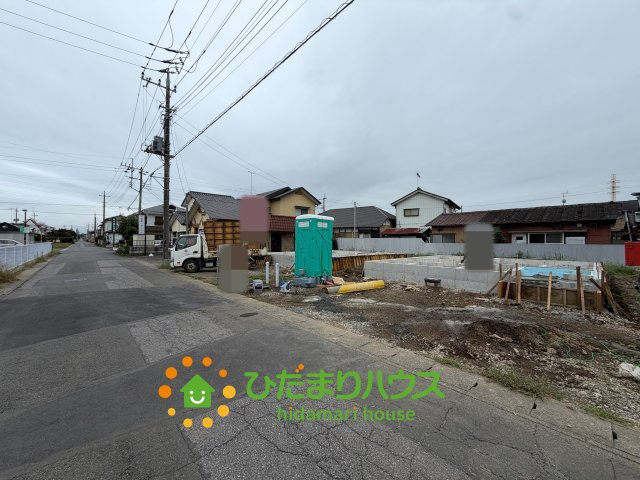 古河市諸川第11　新築一戸建て　02　クレイドルガーデンの前面道路含む現地写真|2026/10/05 撮影