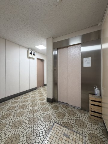 中野区本町４丁目の中古マンションのその他共用部分|エレベーター