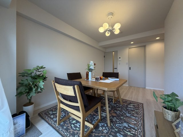 中野区本町４丁目の中古マンションの居間・リビング
