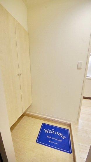 【玄関】 | アモンディエ | 収納もある玄関です