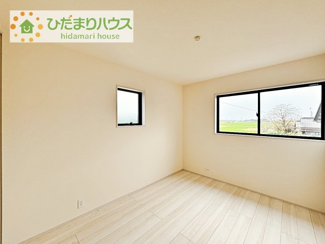【洋室】 | 第2下妻市鎌庭　新築戸建 | 机にベットを置けば子供部屋の完成です！