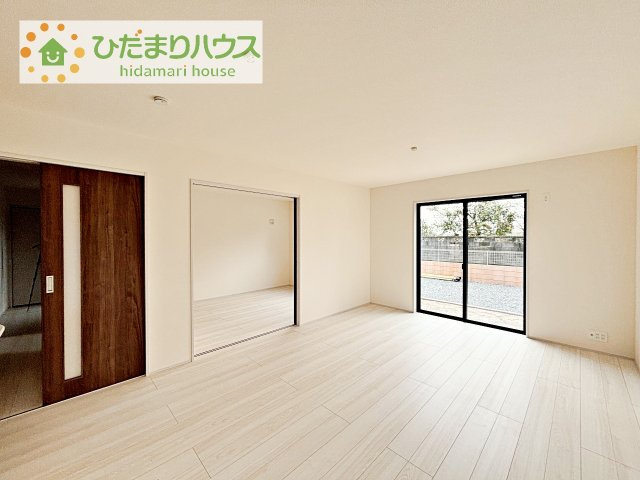 【居間・リビング】 | 第2下妻市鎌庭　新築戸建 | お友達や親戚とホームパーティもいいですね(*^^*)
