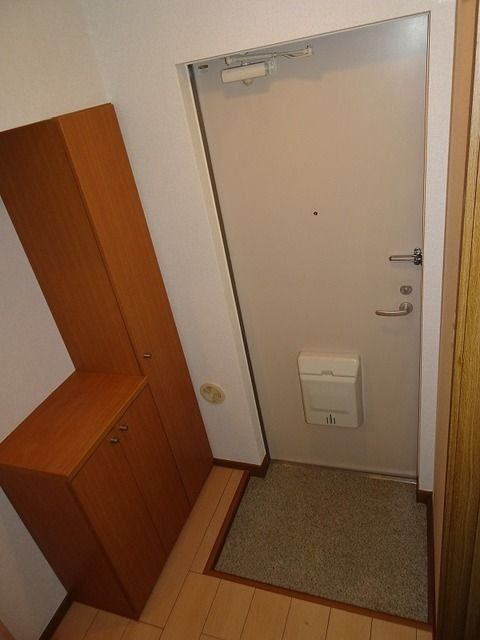 アンソレイユ・ＳＴの玄関