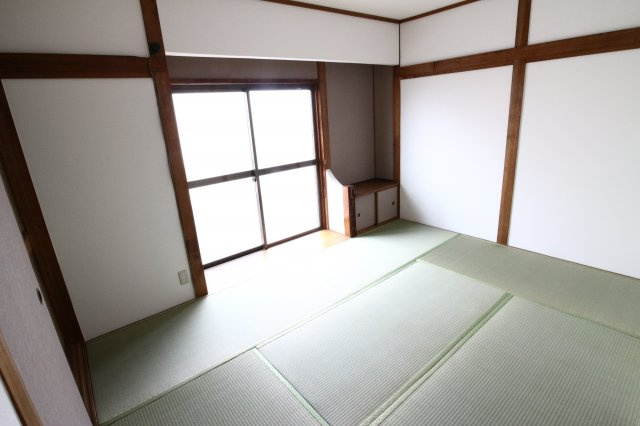 上高丸３丁目戸建の寝室