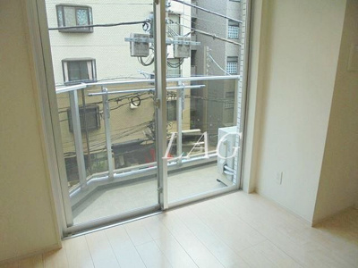 【居間・リビング】 | アルティザ東麻布 | 洋室のお部屋です。