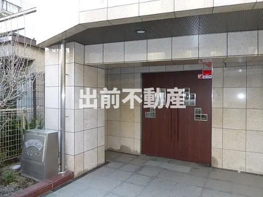 パークウェル文京千石のエントランス