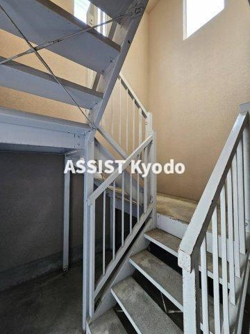 世田谷区弦巻４丁目のアパートのロビー