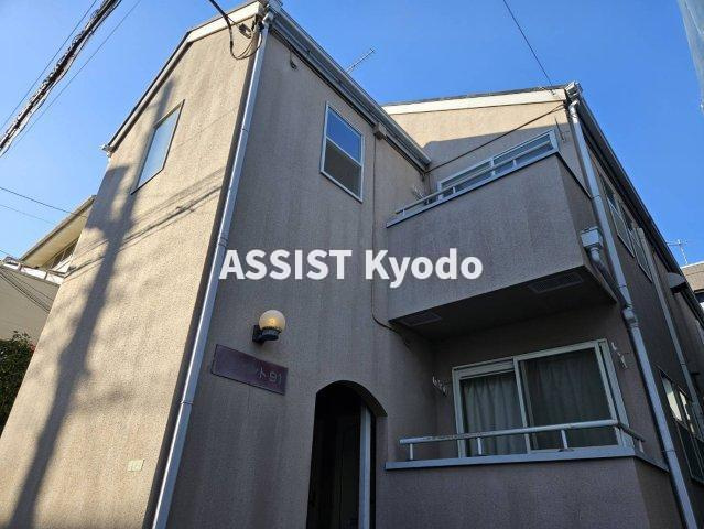 世田谷区弦巻４丁目のアパート