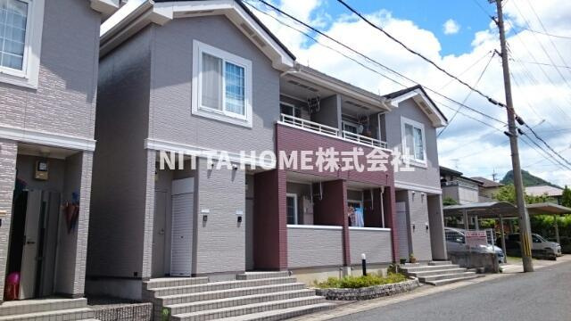 ガルテン　ヒューゲルⅡの外観|角部屋で南向きの最上階で日当たり良好です◎
