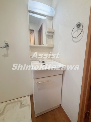 ダージリンコート下北沢の洗面所