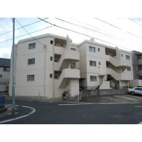 青山ハイツの外観